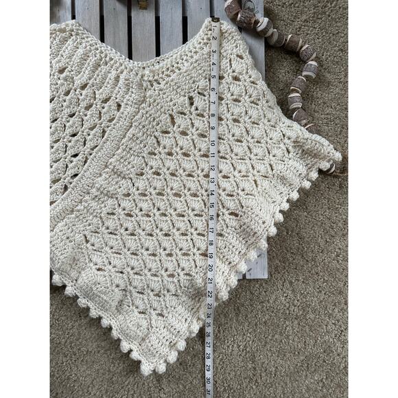 Handmade Crochet Ivory Cream White Shawl - Picture 6 of 7